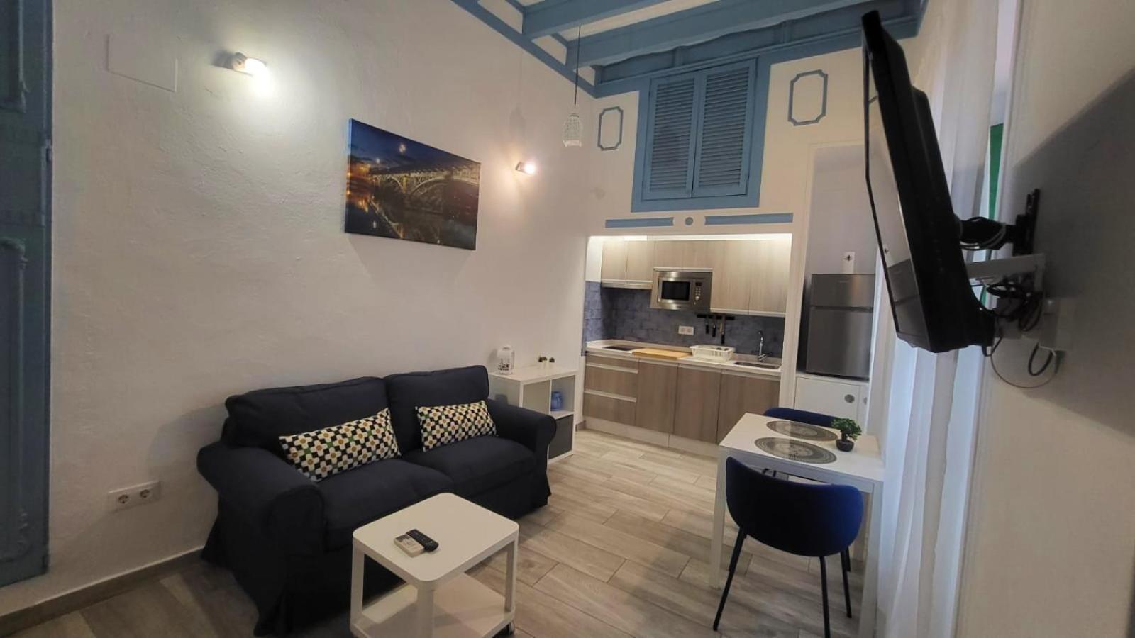 Apartamento Cuarta Puerta Centro Historico Севилья Экстерьер фото