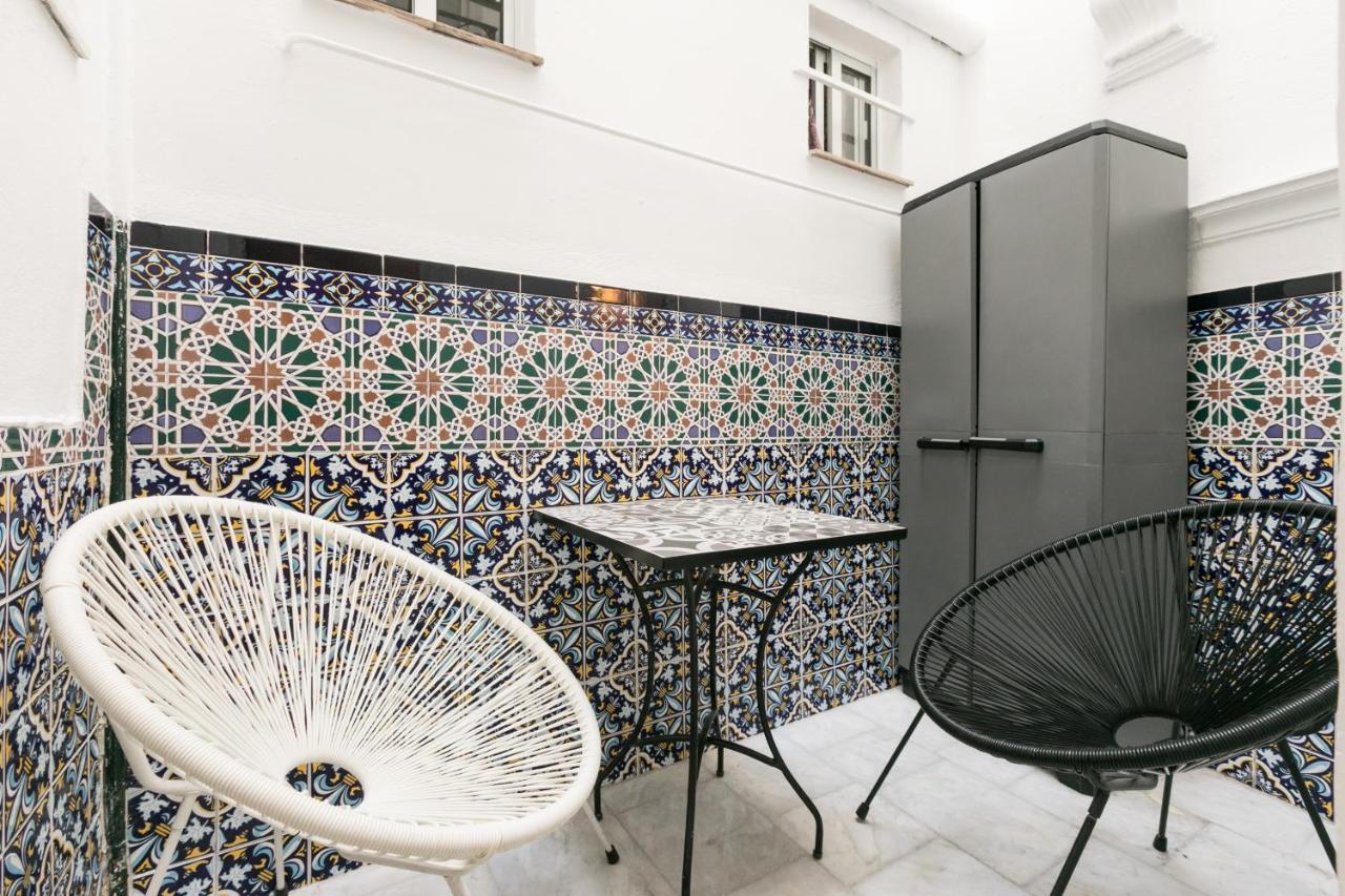 Apartamento Cuarta Puerta Centro Historico Севилья Экстерьер фото