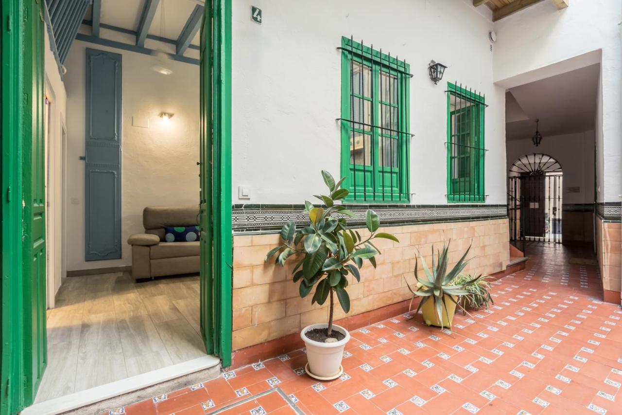 Apartamento Cuarta Puerta Centro Historico Севилья Экстерьер фото
